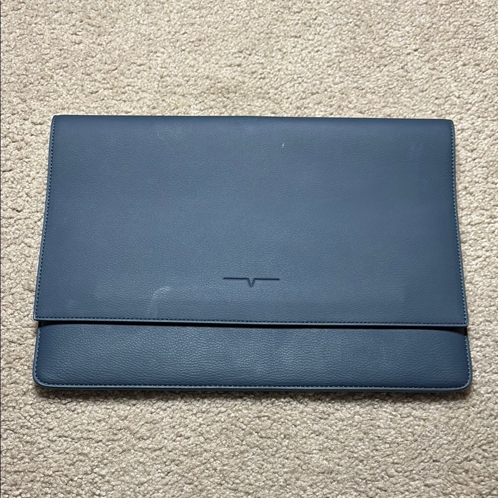 Von Holzhausen Elegant Blue Leather Portfolio/ iPad case bag